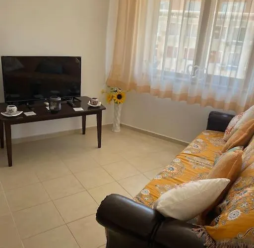 2 Bedroom At Kasandra Apartamento *